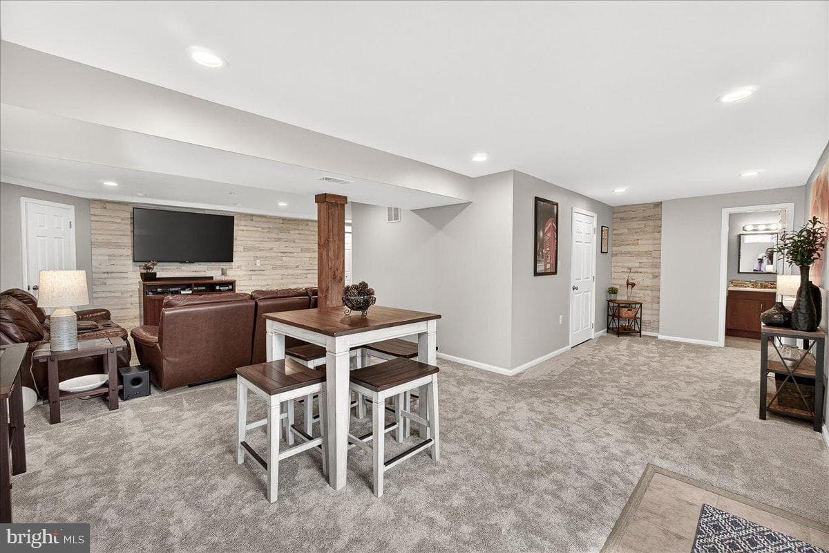 16 Knoll Side Lane photo 43