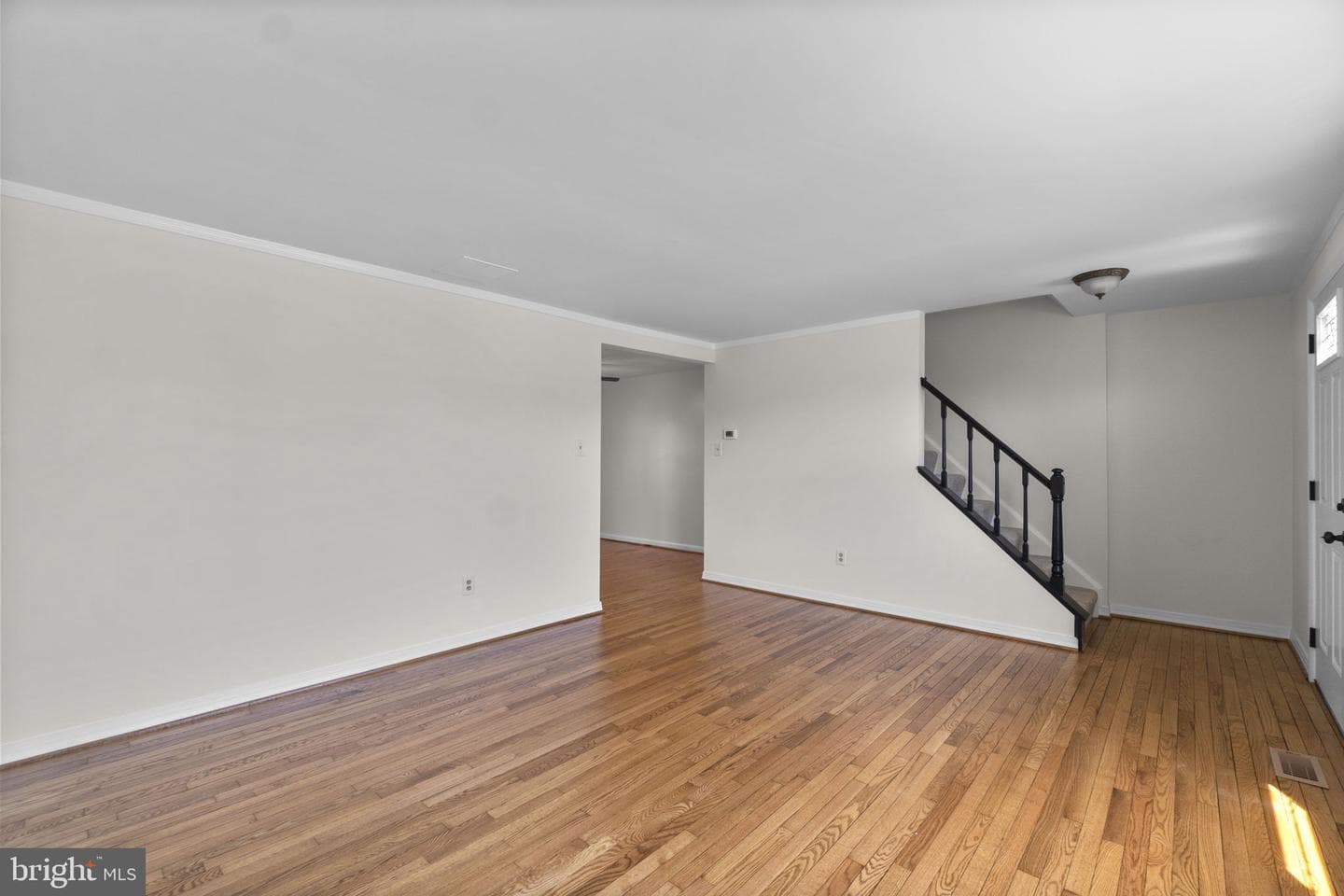 1715 Country Court photo 4