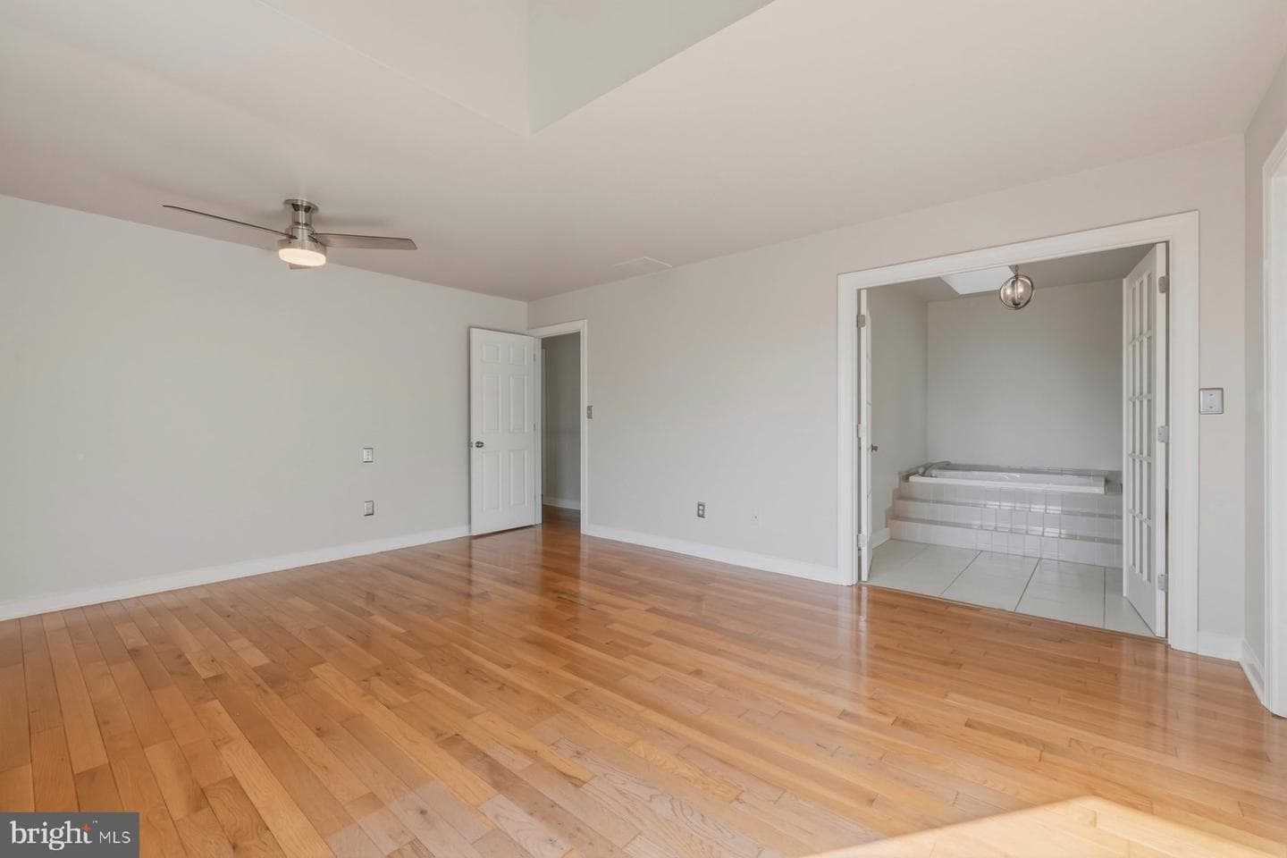 6806 Forest Park Court photo 25