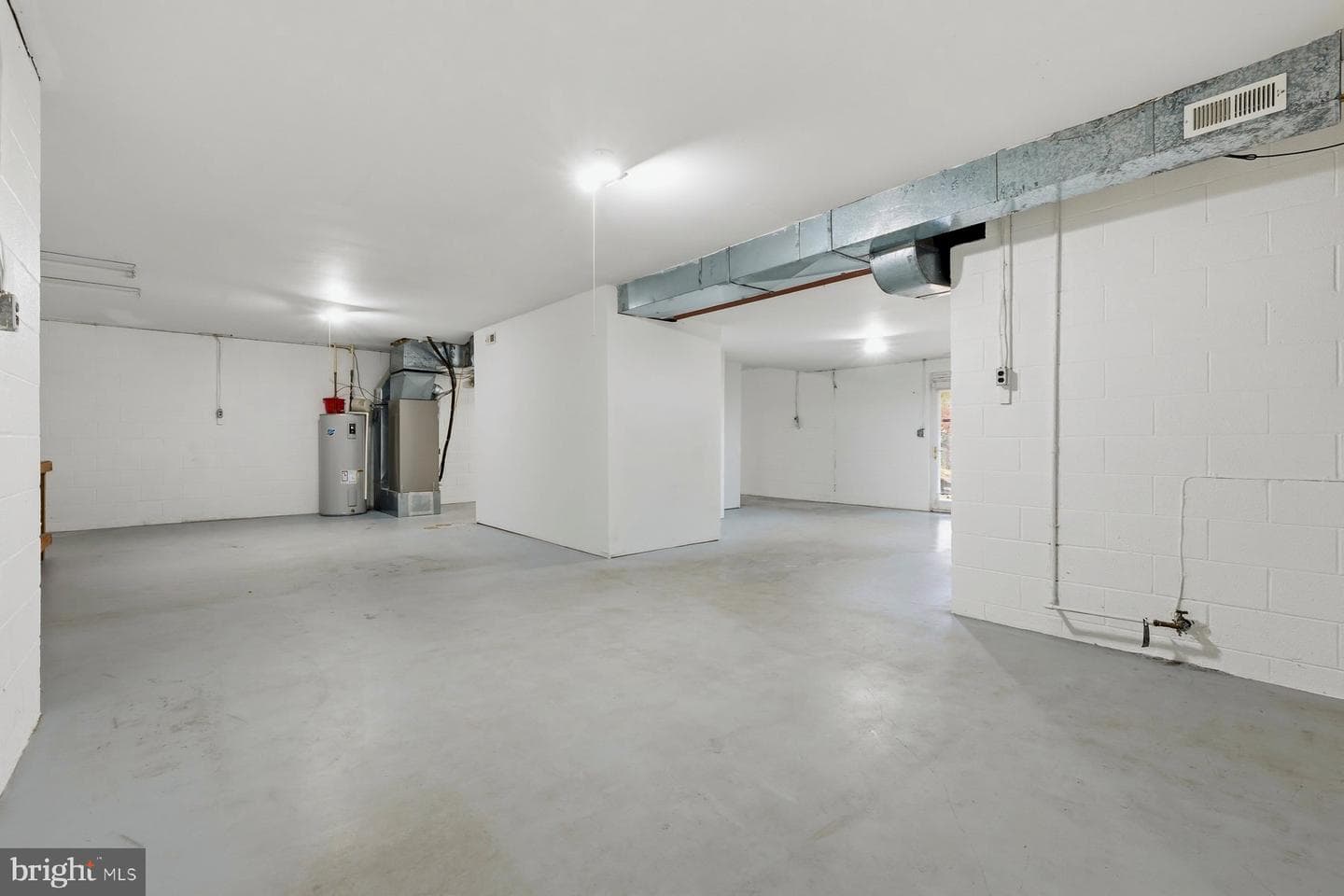 6806 Forest Park Court photo 42