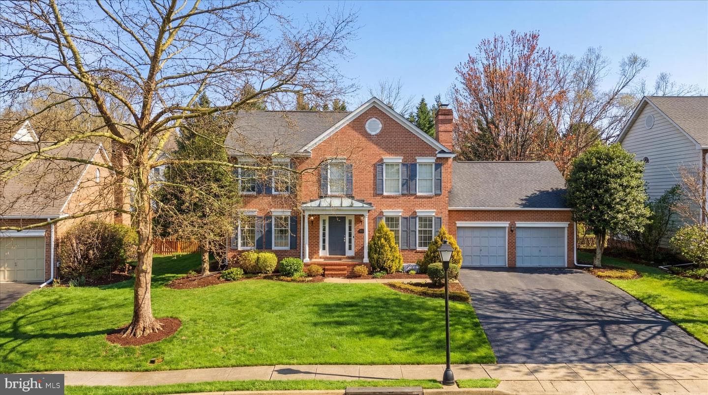 2405 Noble Manor Lane