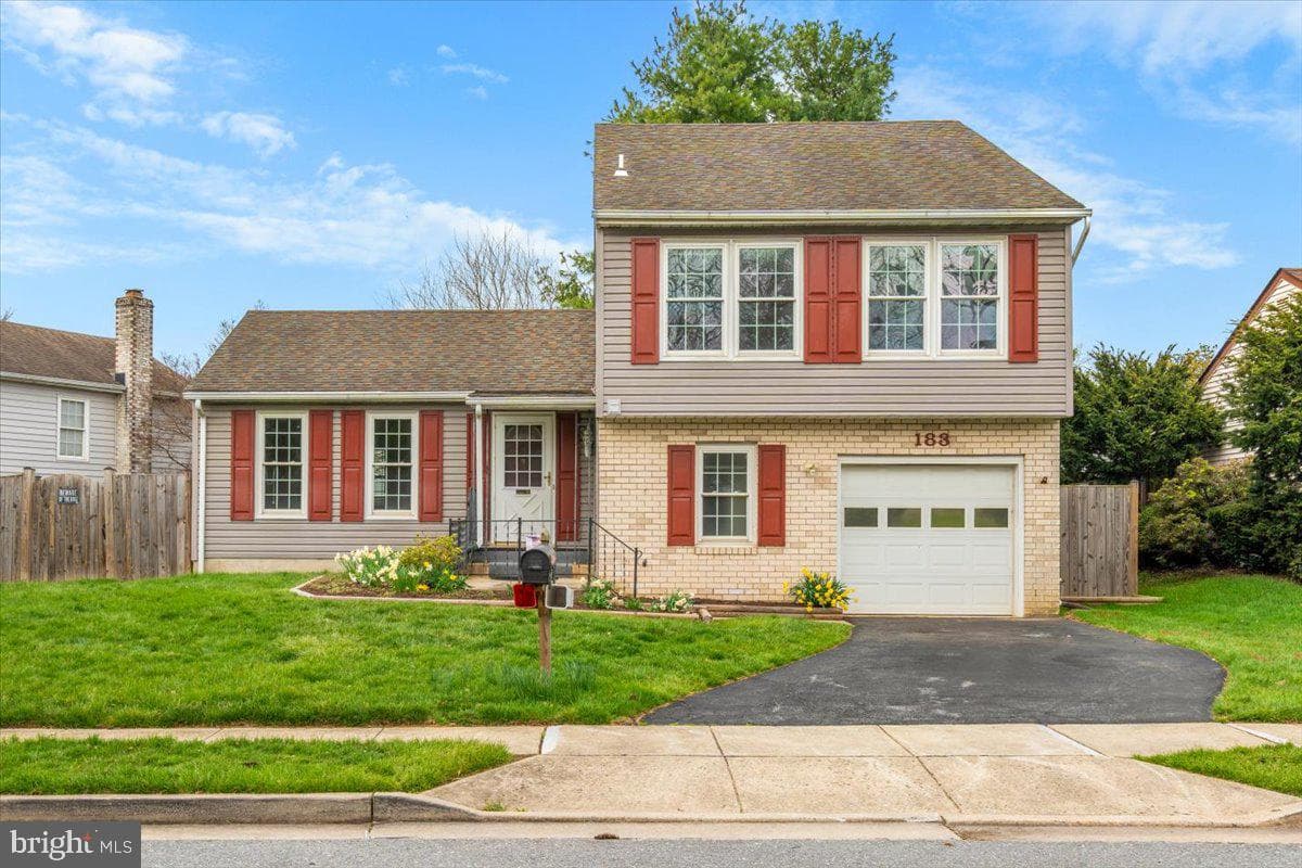 183 Stoneybrook Court