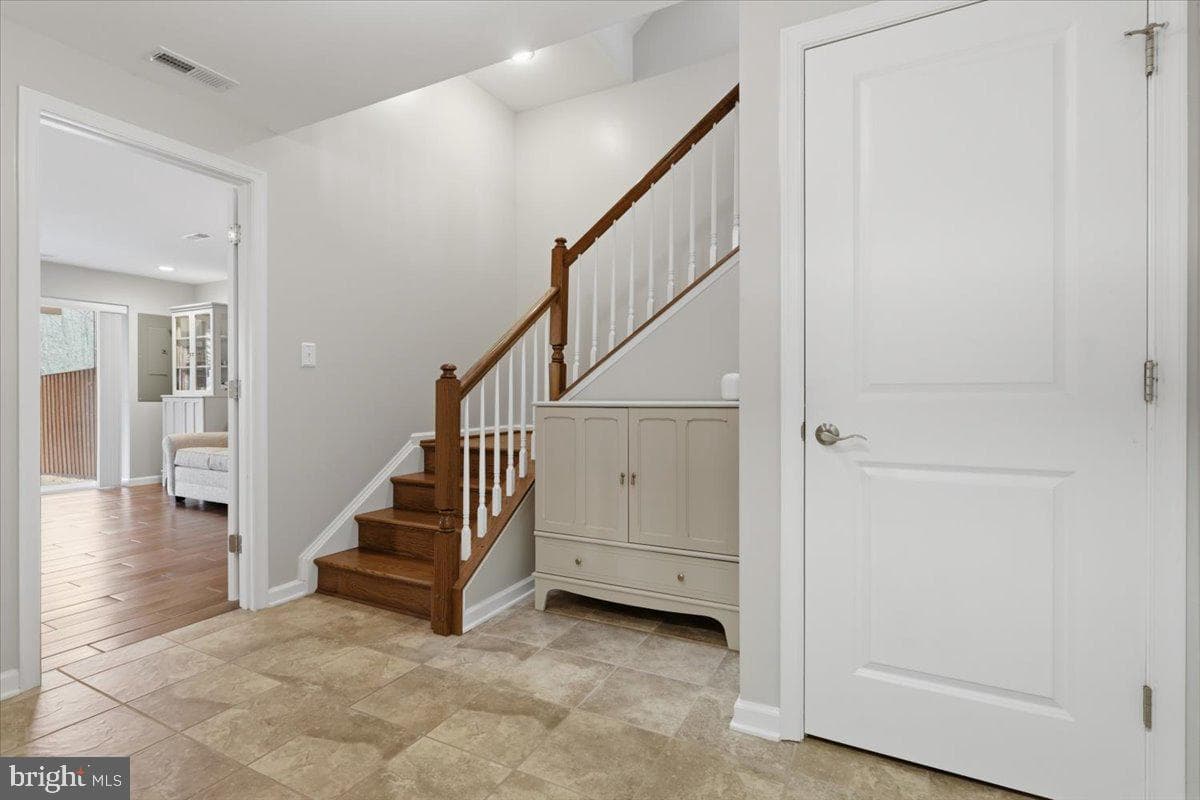 10909 Divot Court photo 39