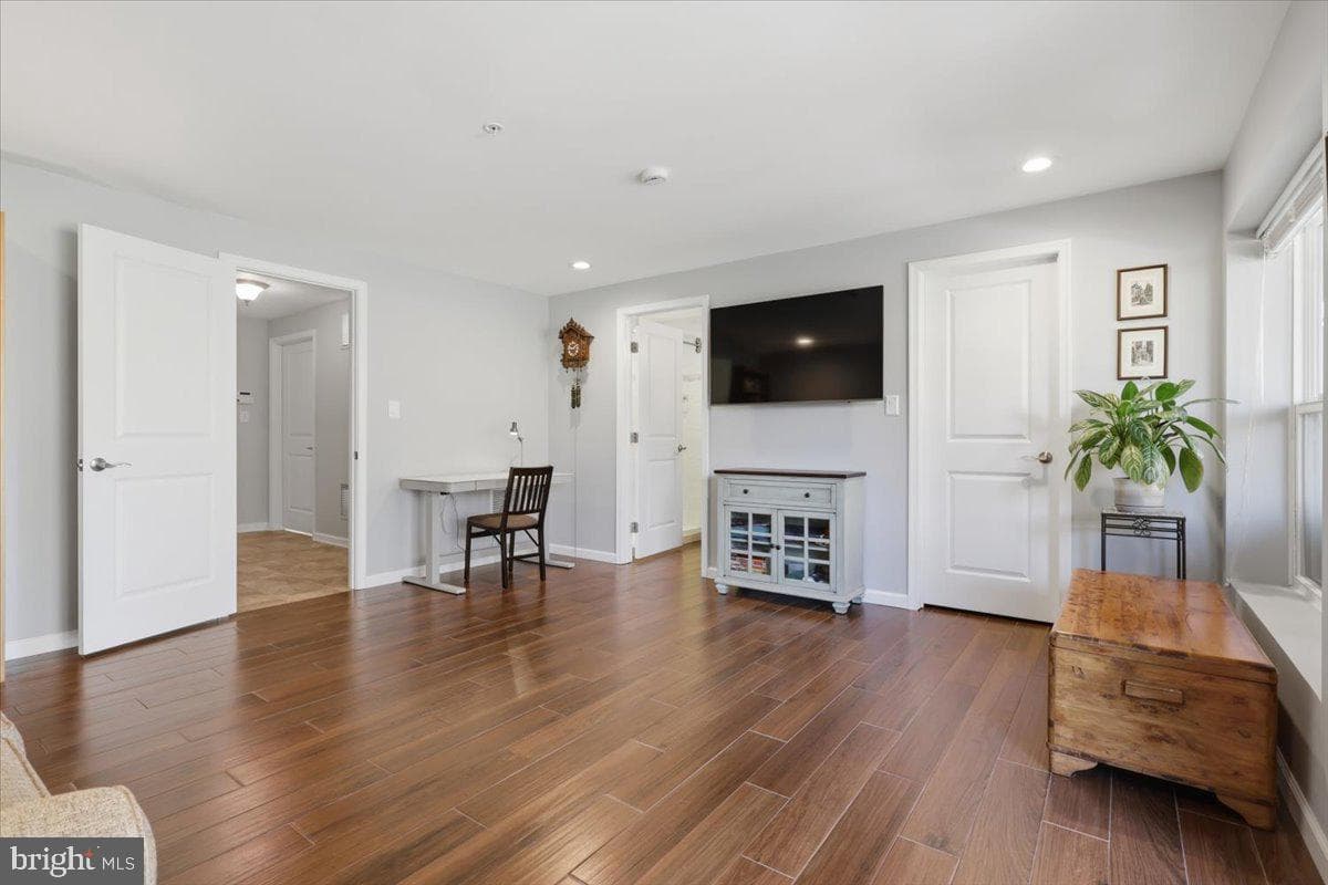 10909 Divot Court photo 45