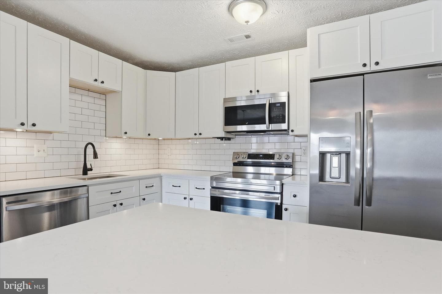 2137 Wainwright Court #1c photo 7