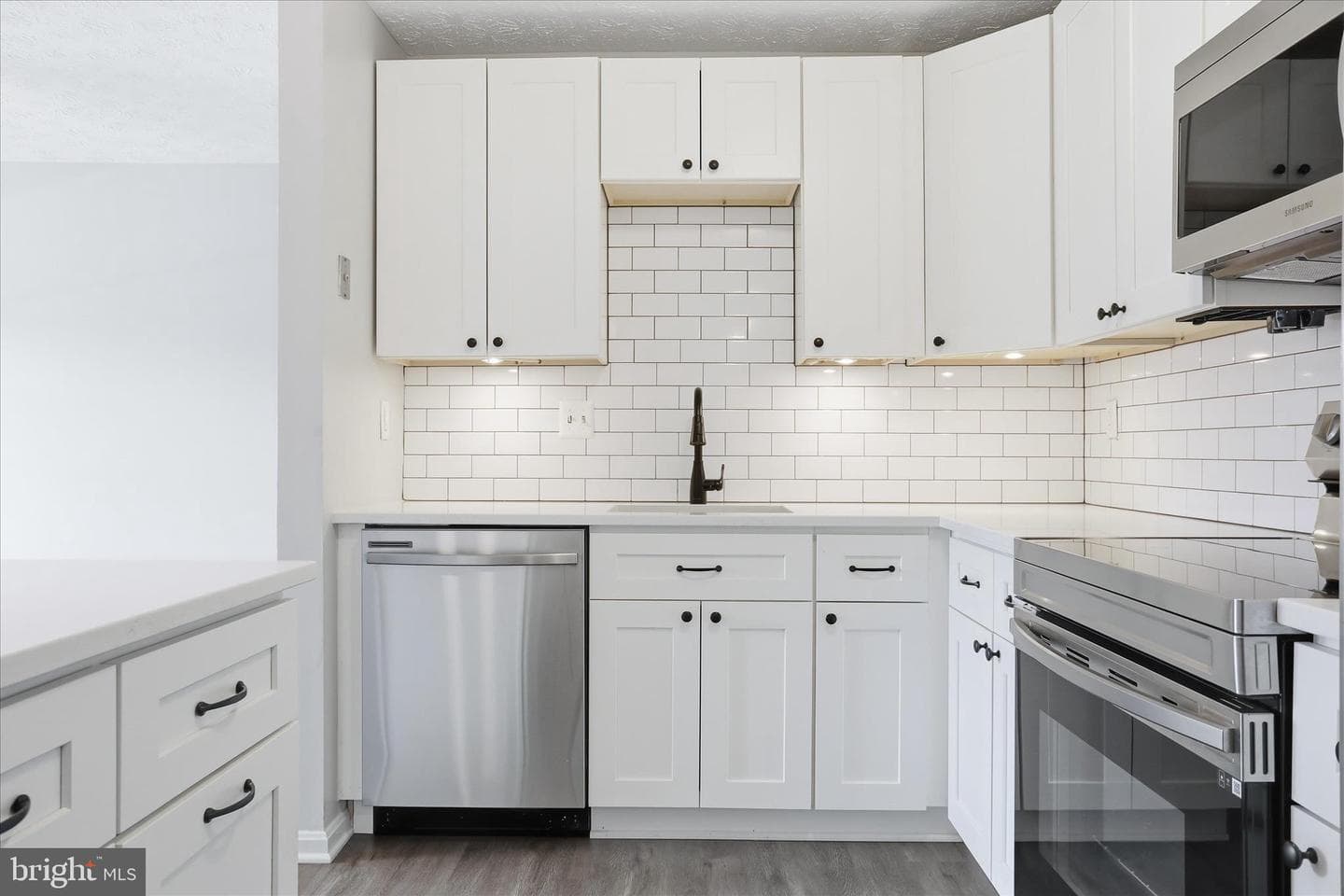 2137 Wainwright Court #1c photo 9