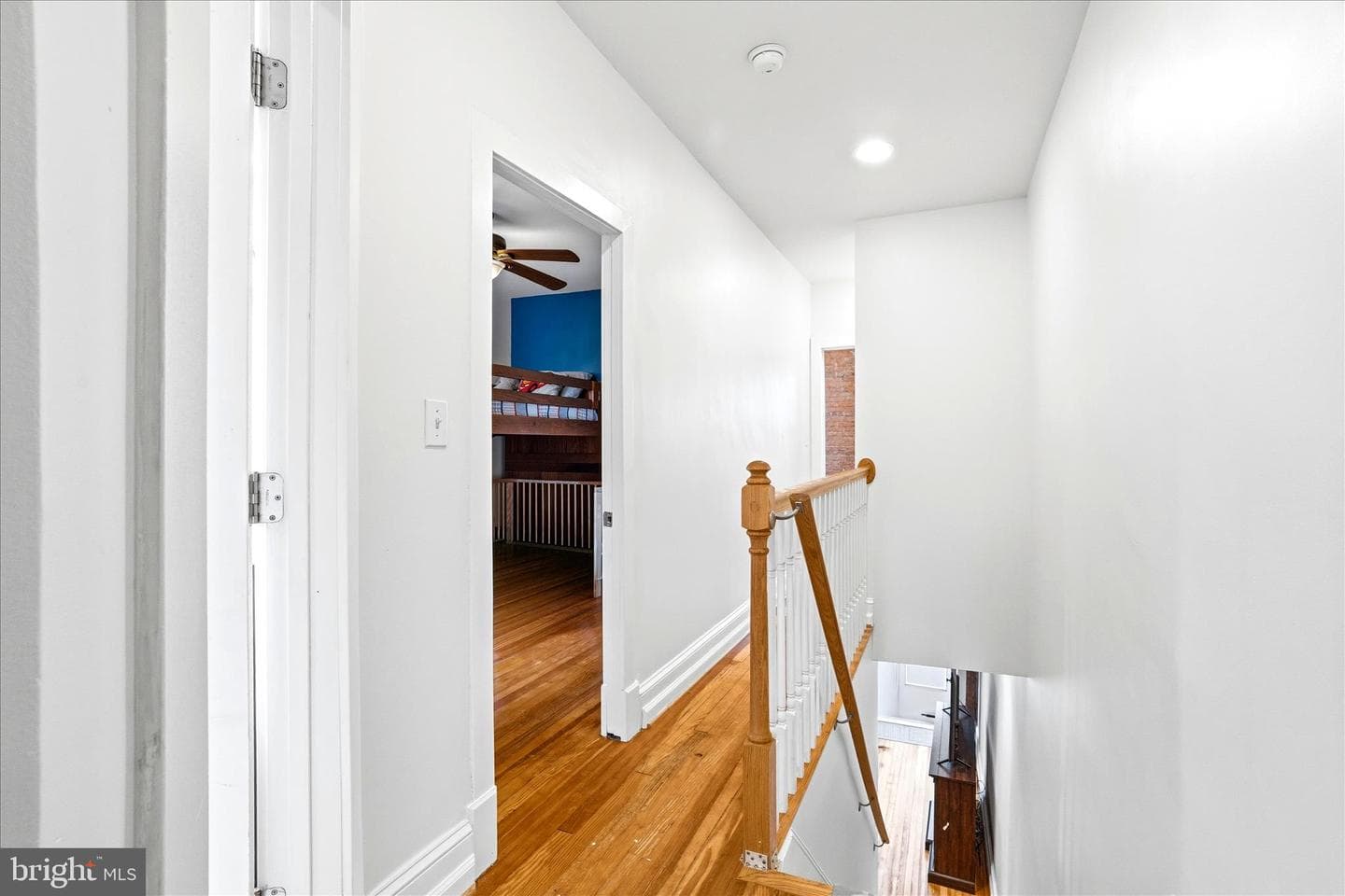 205 E 4th Street E photo 12