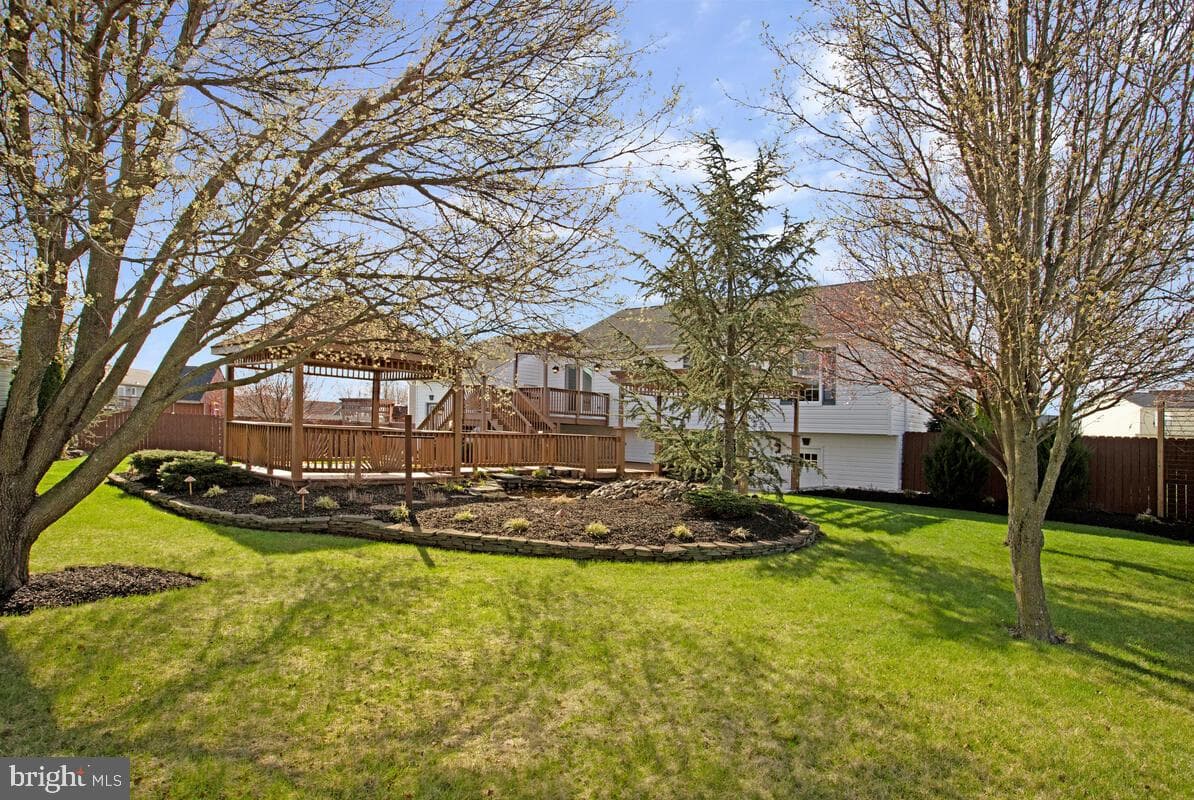 6 Westview Court photo 36