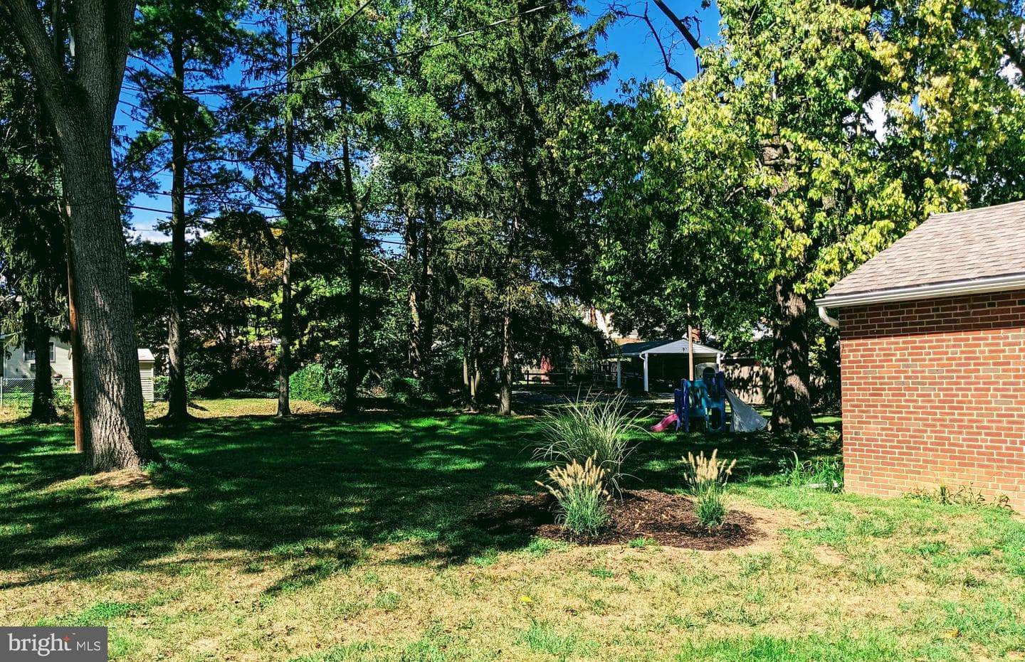 627 Grant Place photo 33