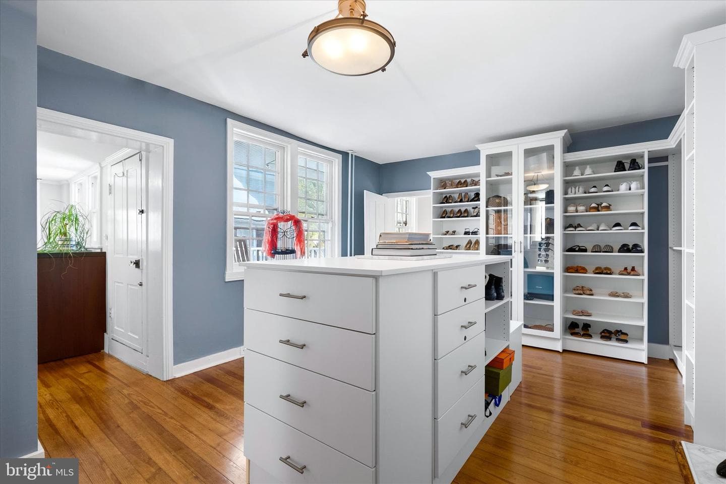 225 E 2nd Street photo 45