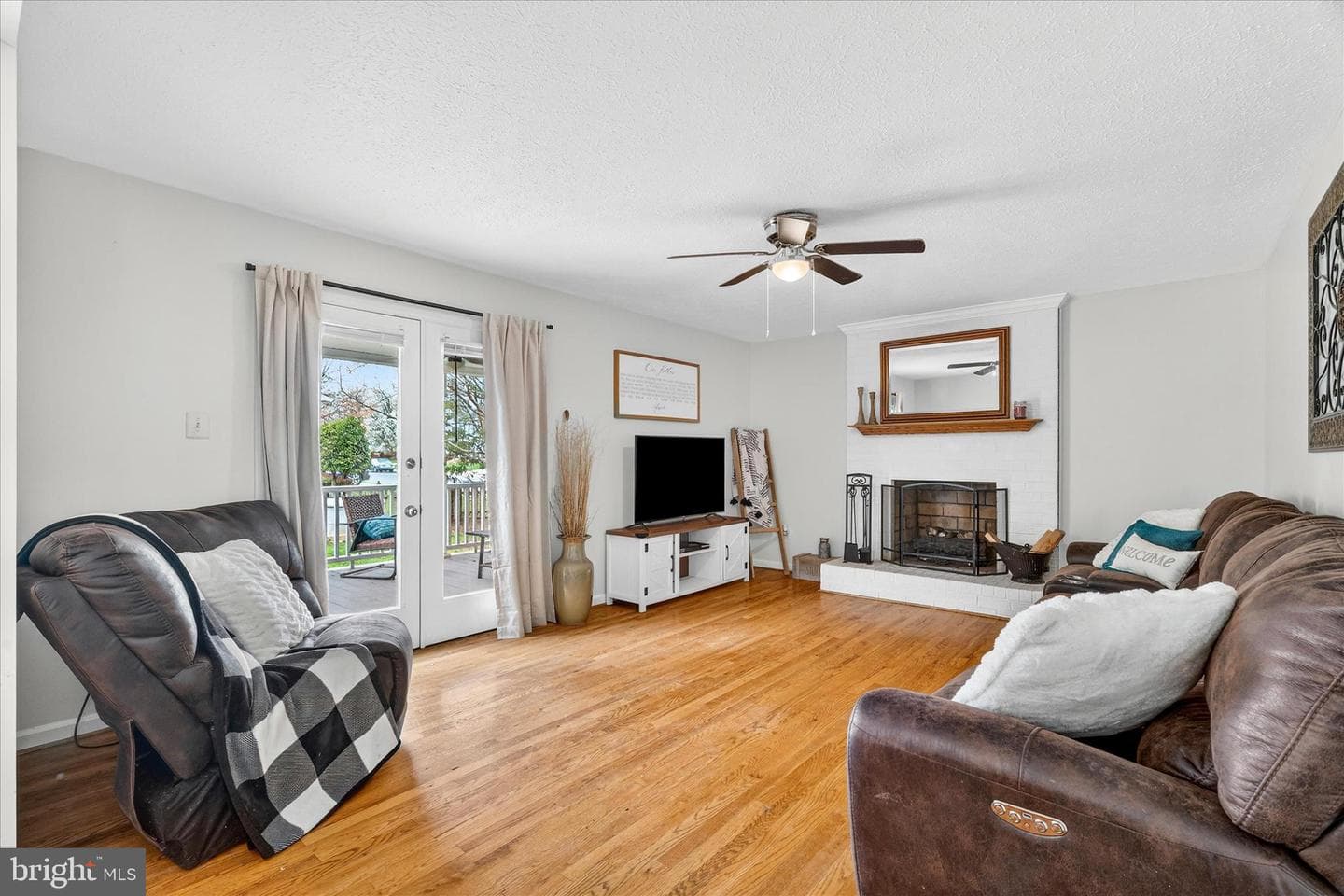 5348 Saint James Place photo 11
