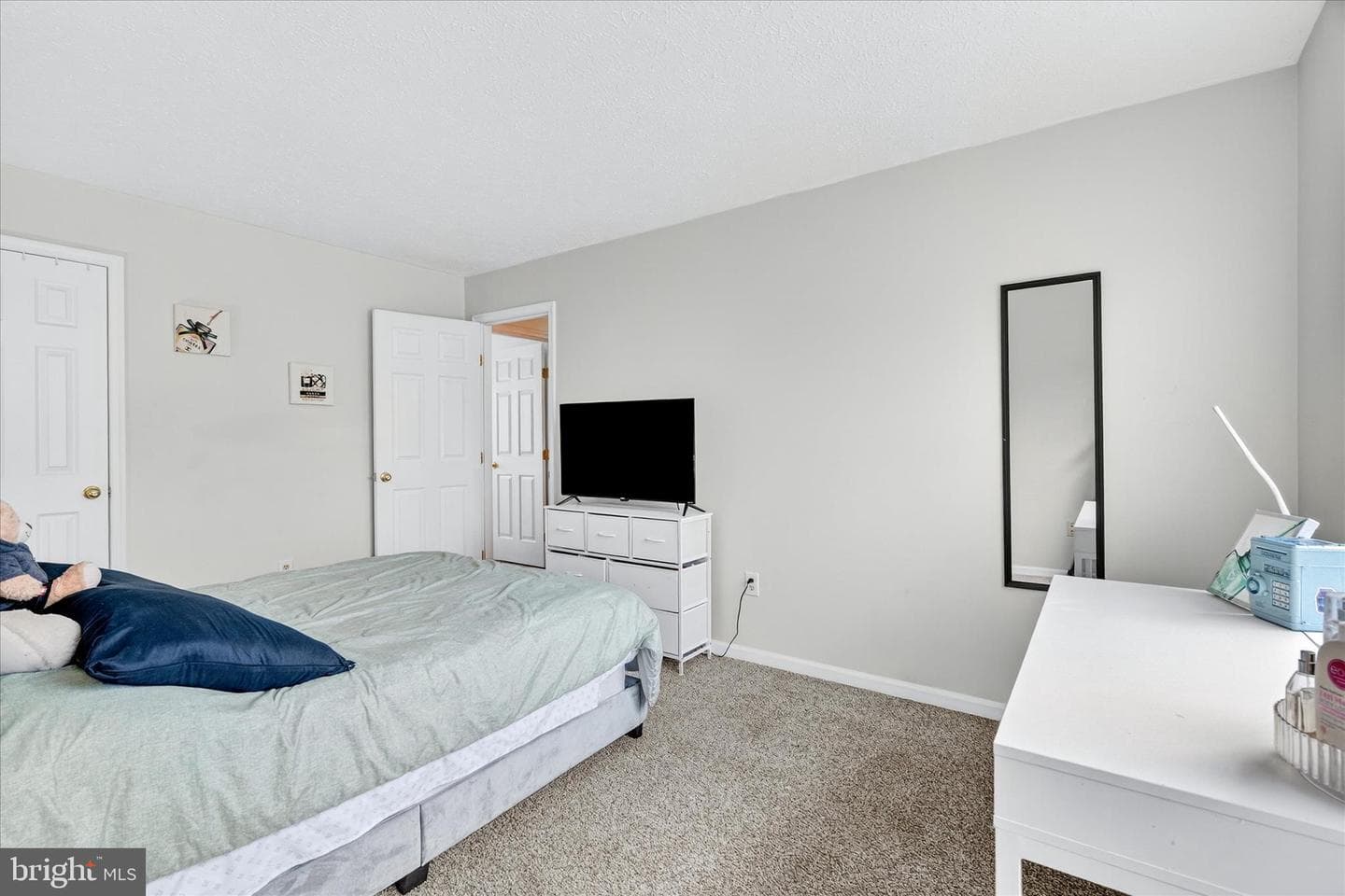 5348 Saint James Place photo 31