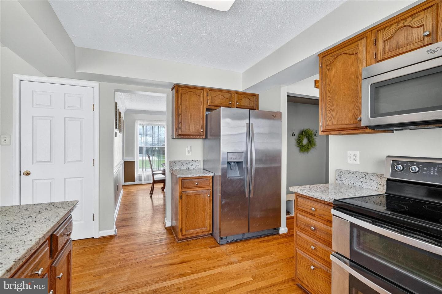 5348 Saint James Place photo 7