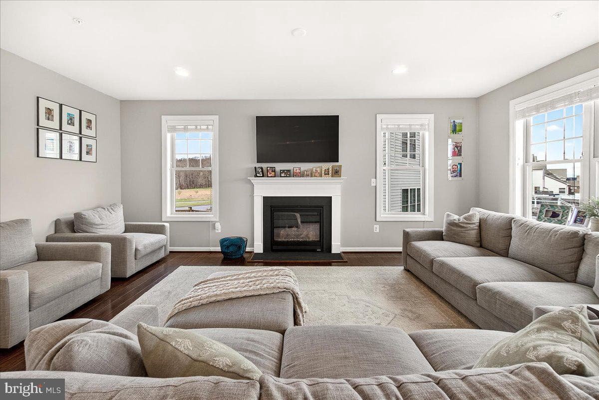 4507 Arboretum Drive photo 5