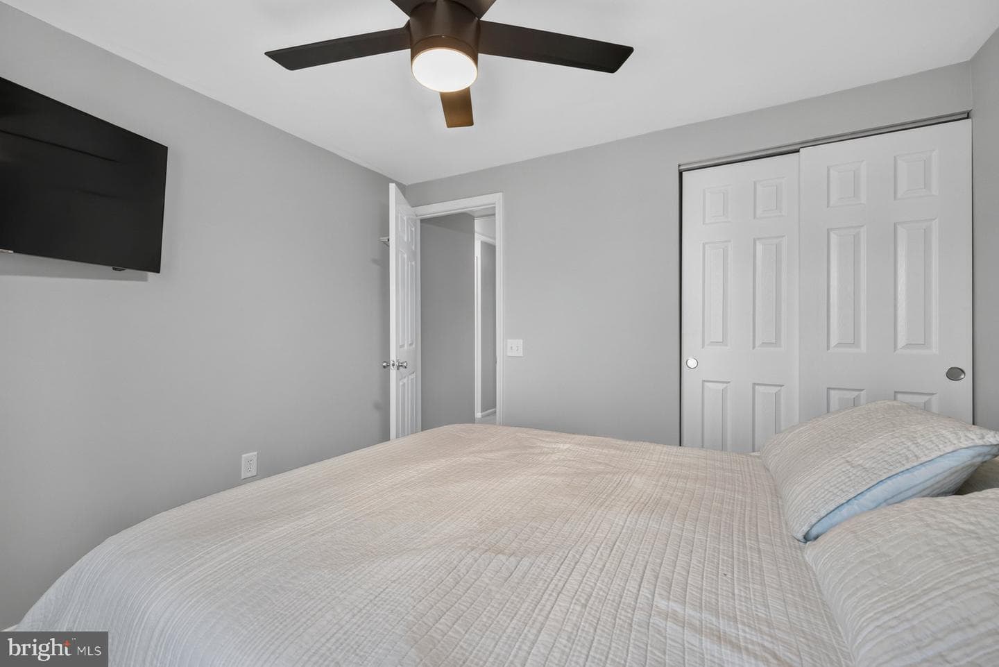 5733 Sunset View Lane photo 23