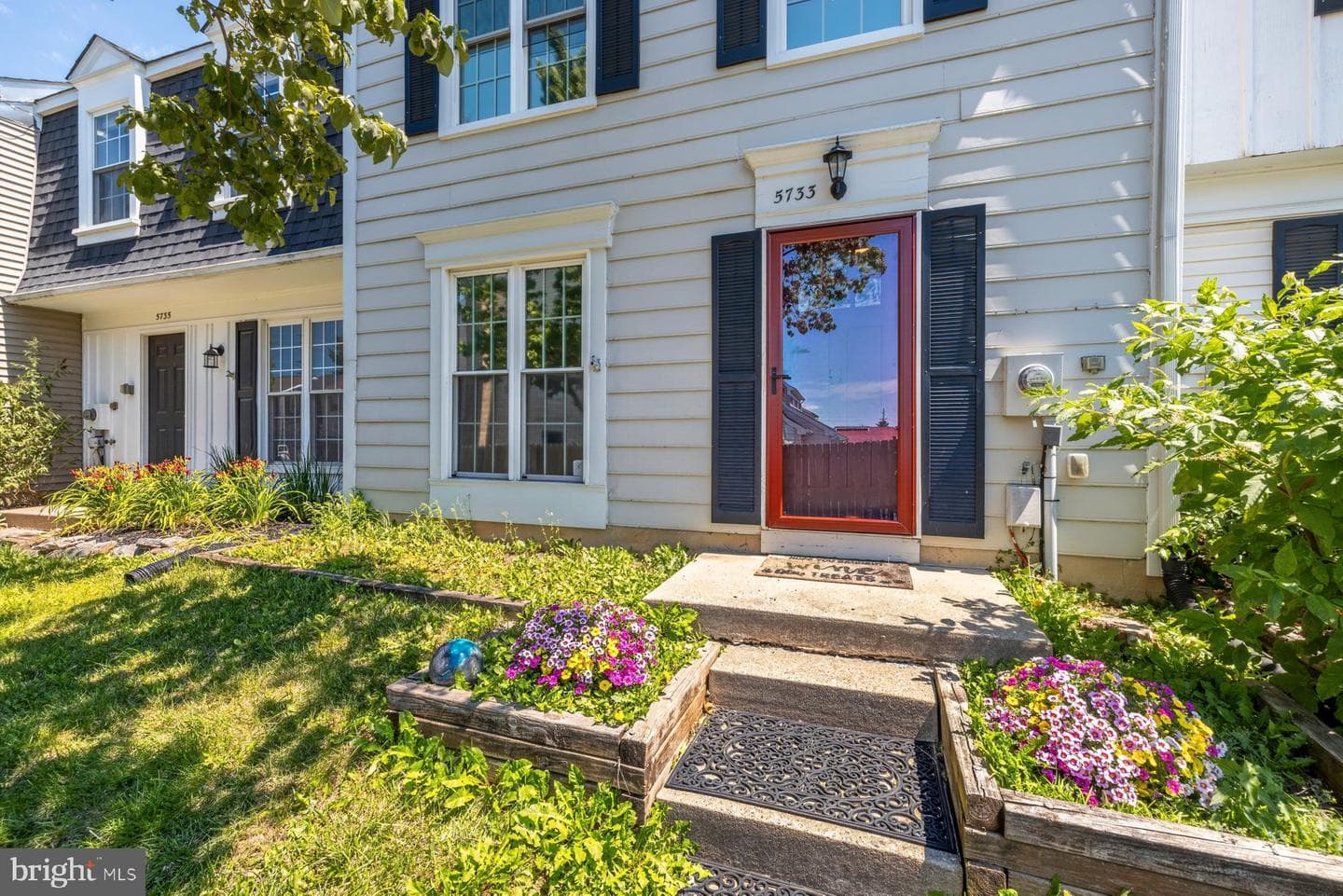 5733 Sunset View Lane photo 3