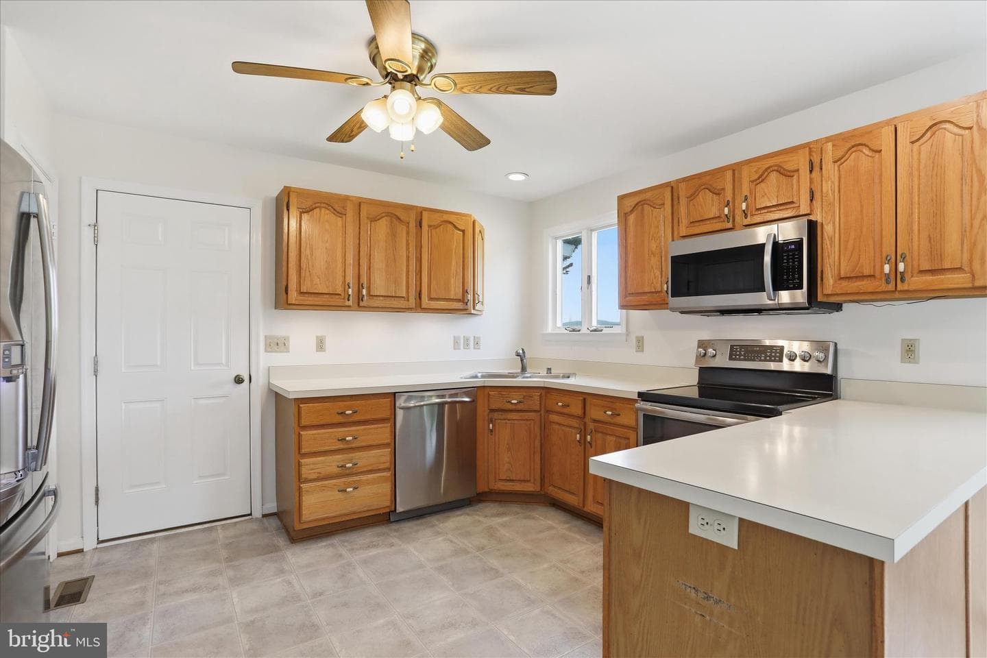 2700 Poffenberger Road photo 14