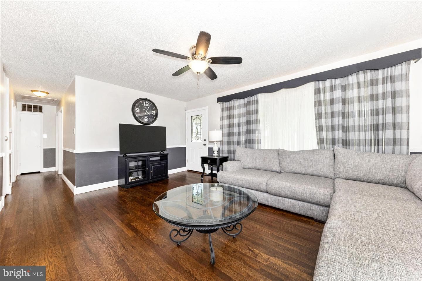 3895 Gibbons Road photo 10