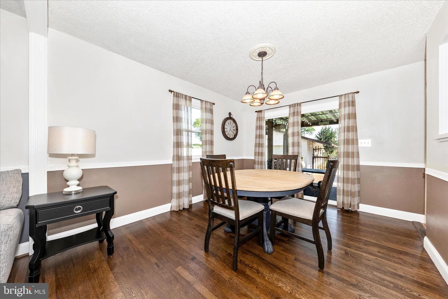 3895 Gibbons Road photo 12