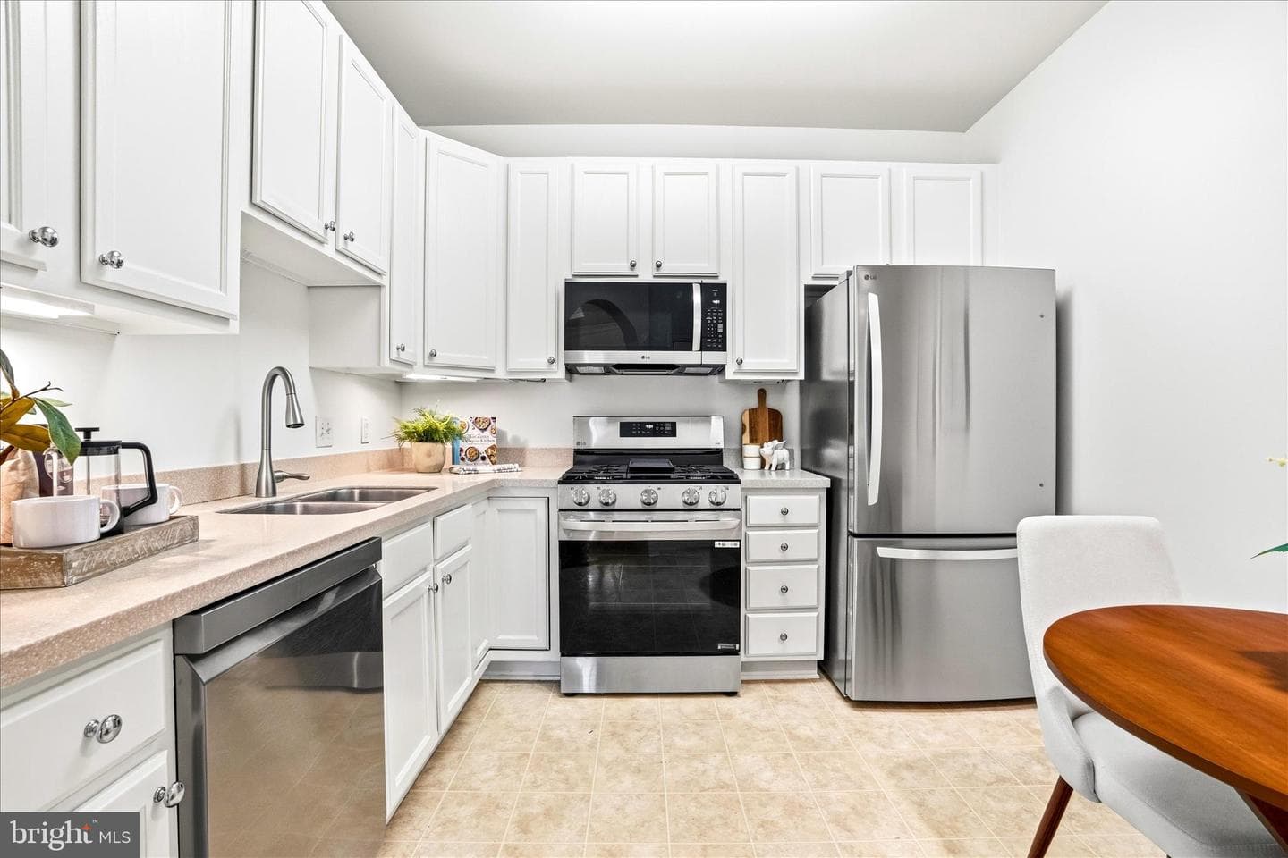 2250 Bear Den Road #410 photo 6