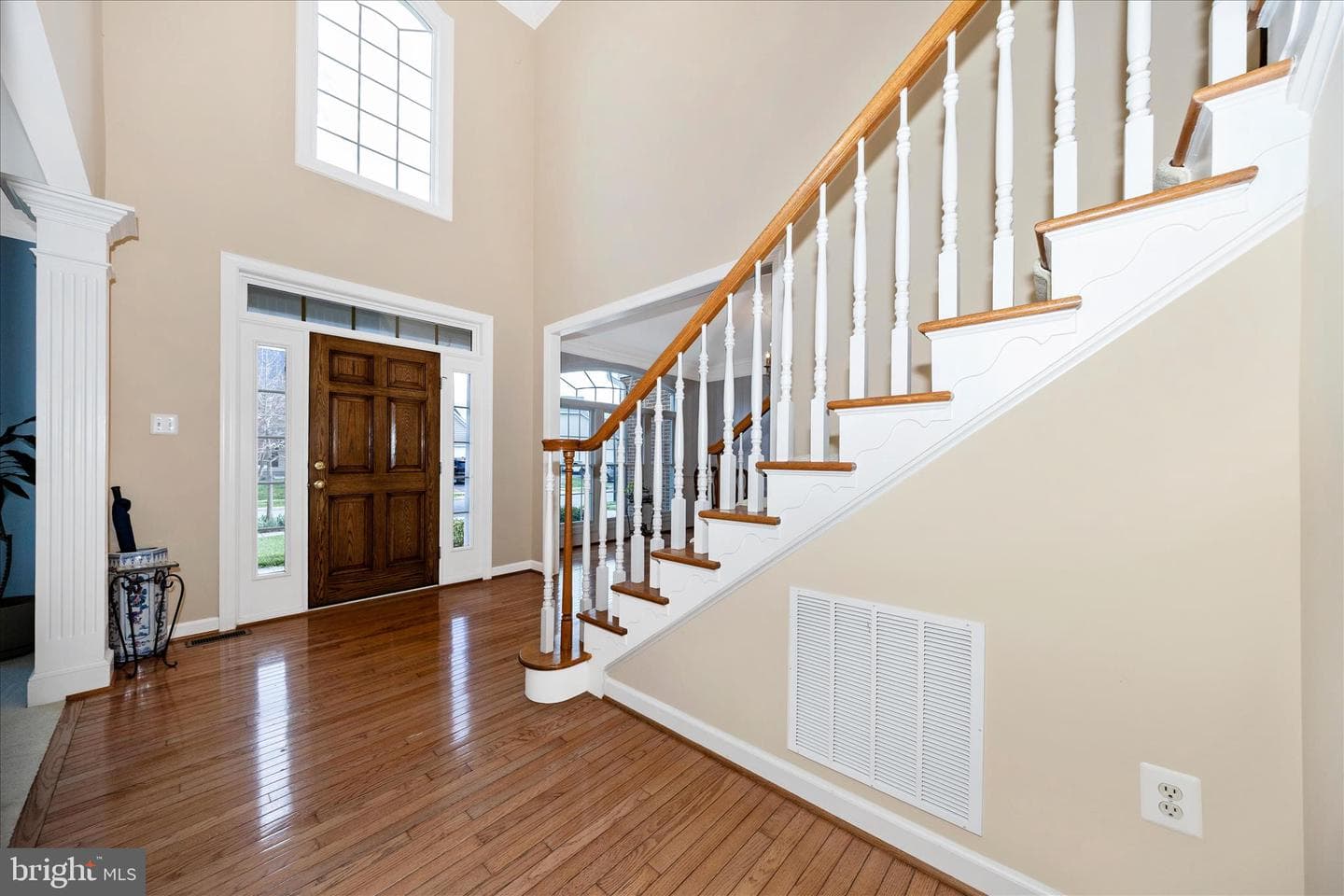 9102 Travener Circle photo 14
