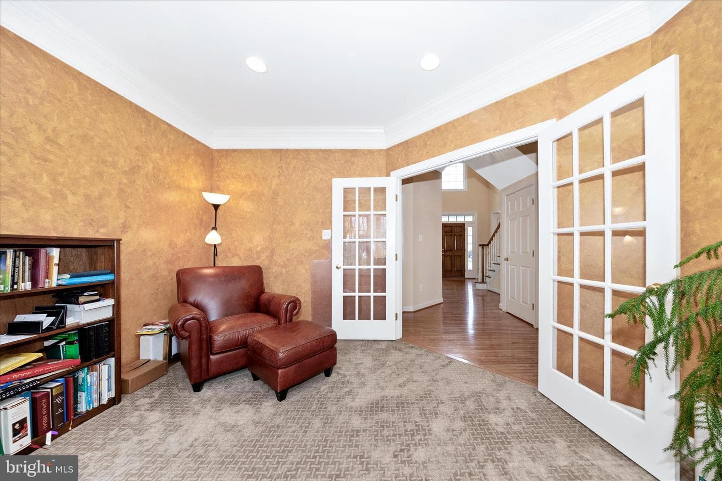 9102 Travener Circle photo 26