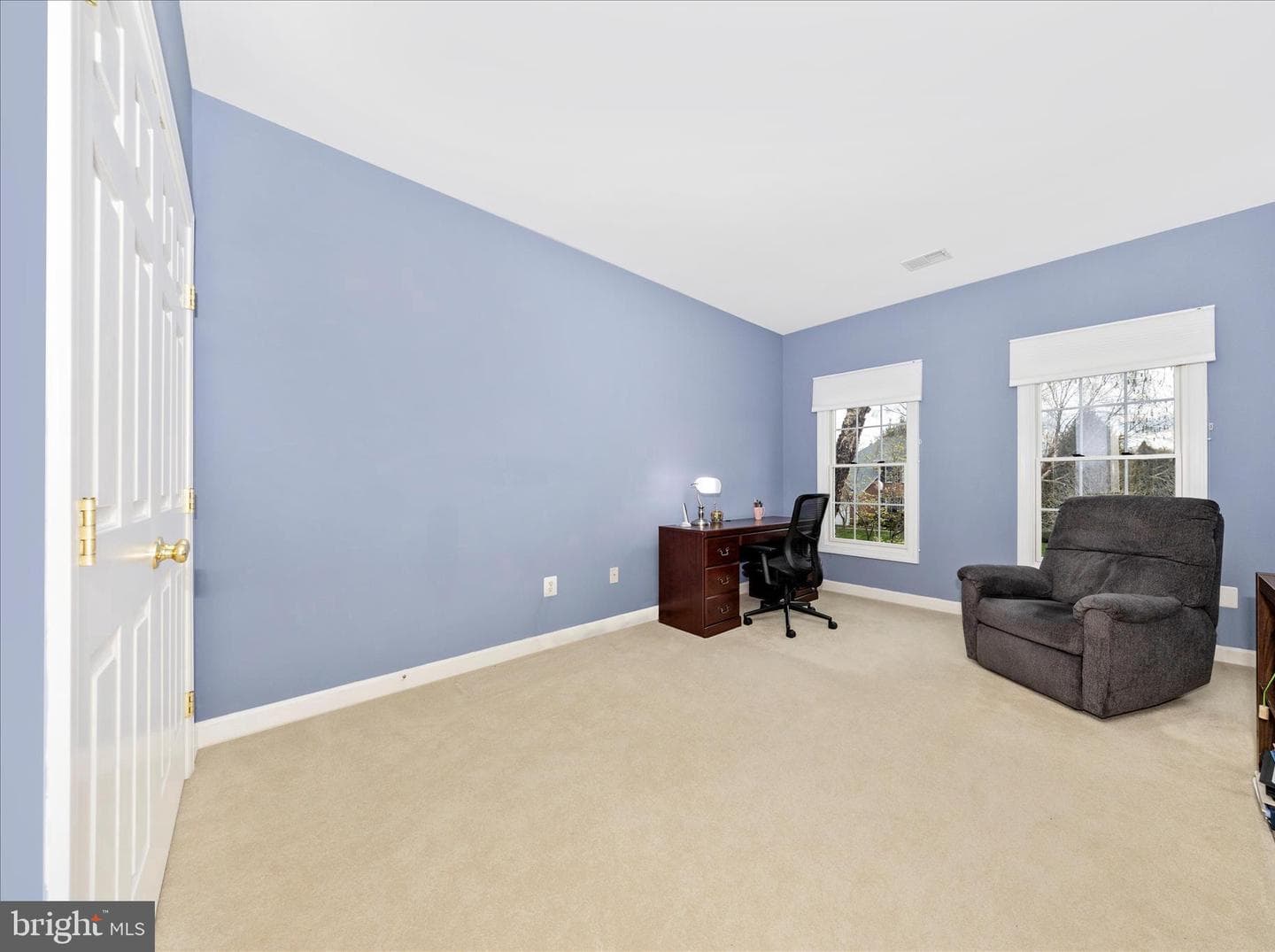 9102 Travener Circle photo 44