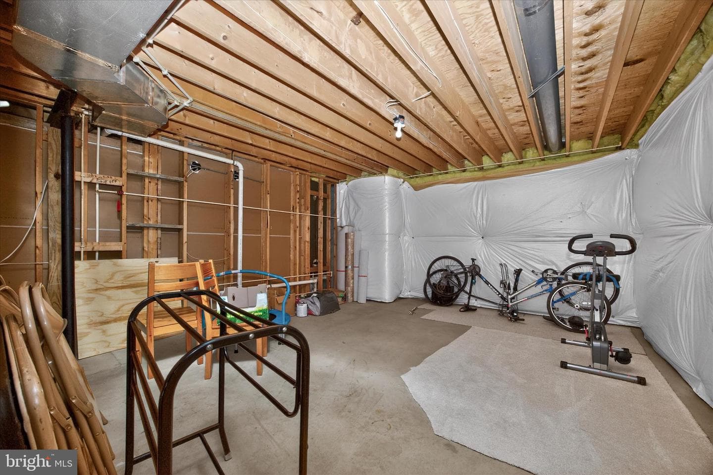 9102 Travener Circle photo 57