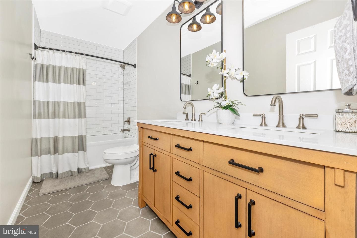 402 Leafy Hollow photo 37