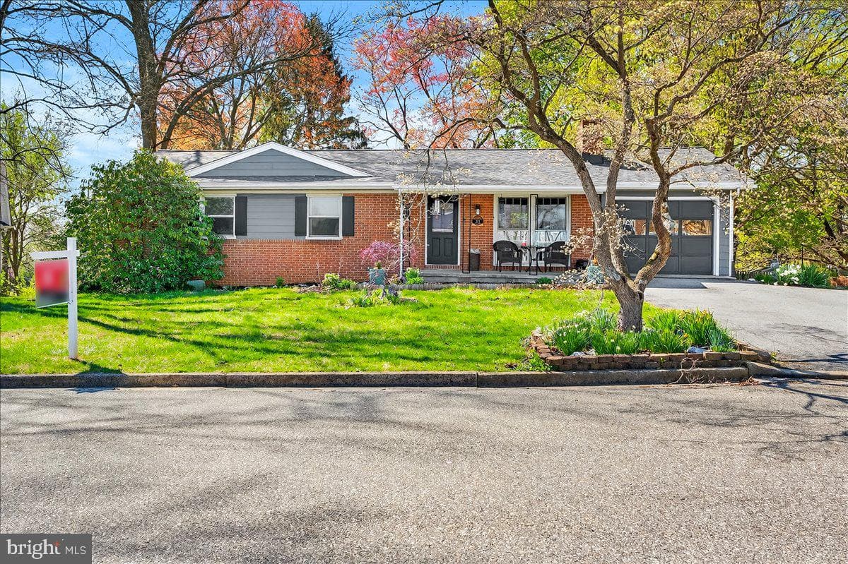 33 Fox Rock Drive