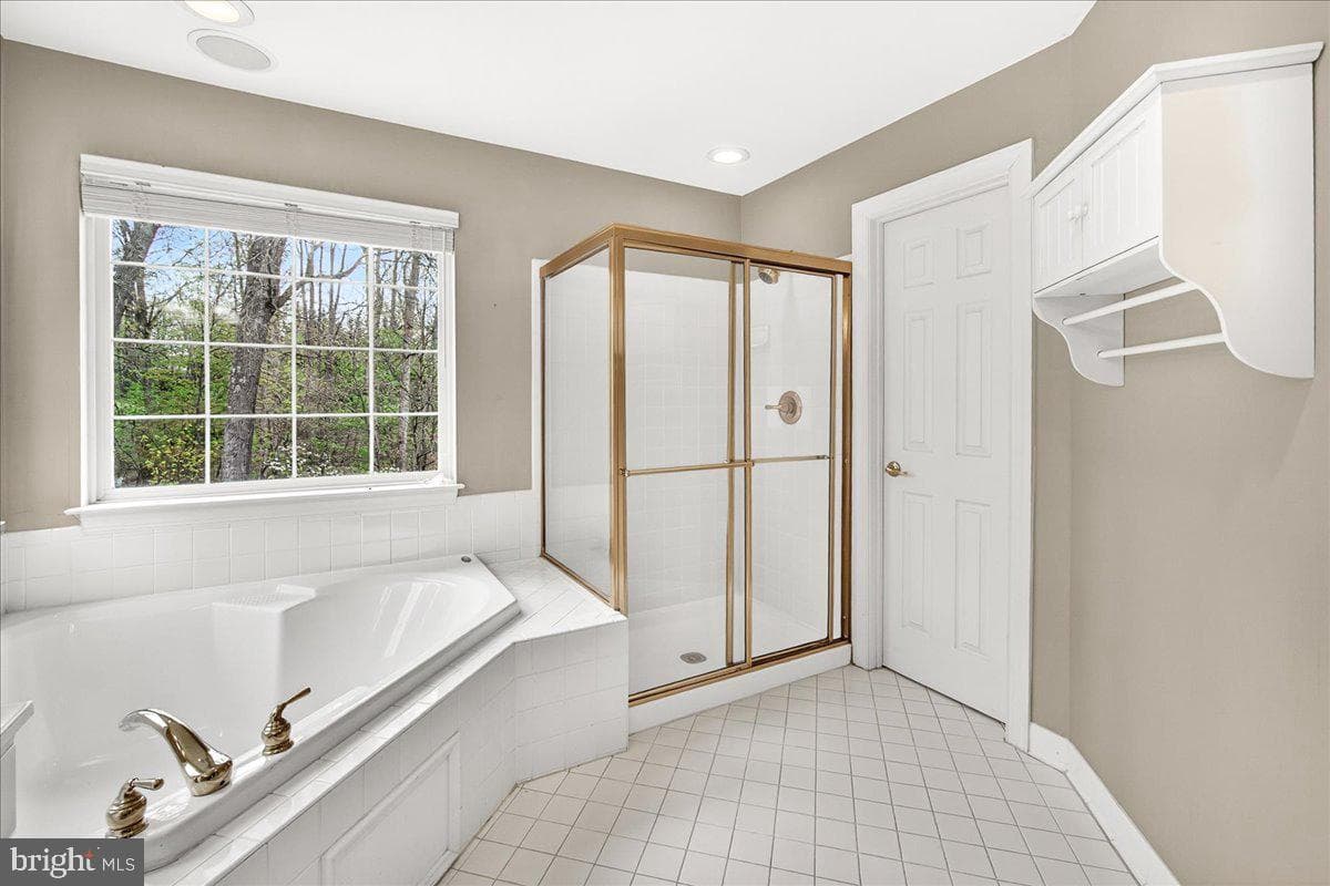 3231 Winmoor Drive photo 29