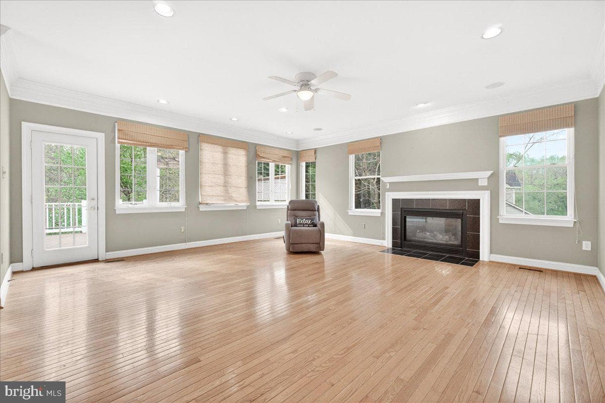 3231 Winmoor Drive photo 8