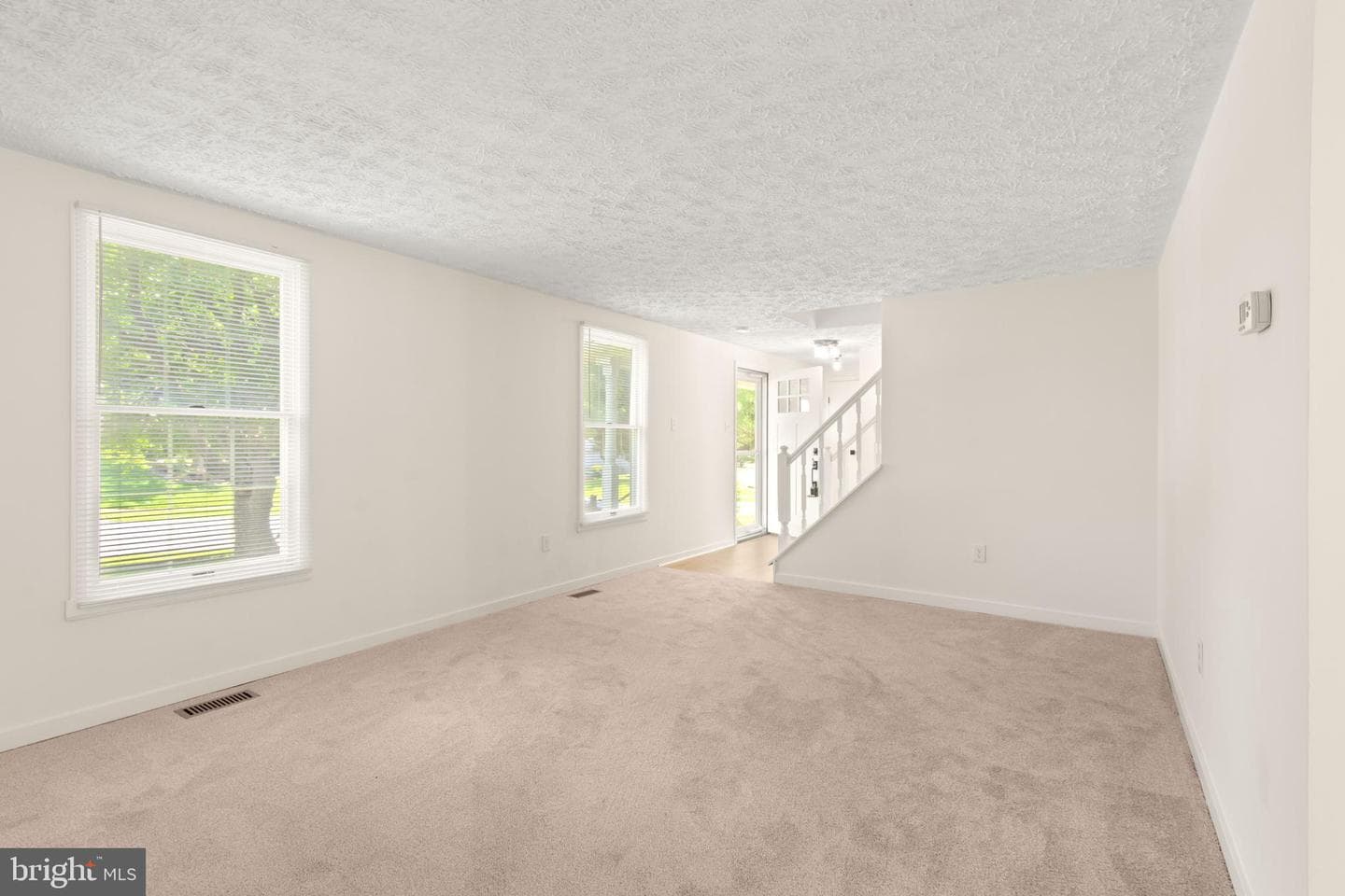 100 Albany Avenue E photo 16