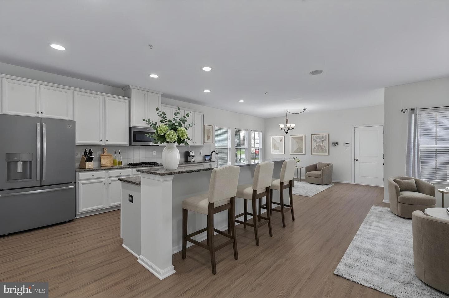 1423 Village Green Way photo 16