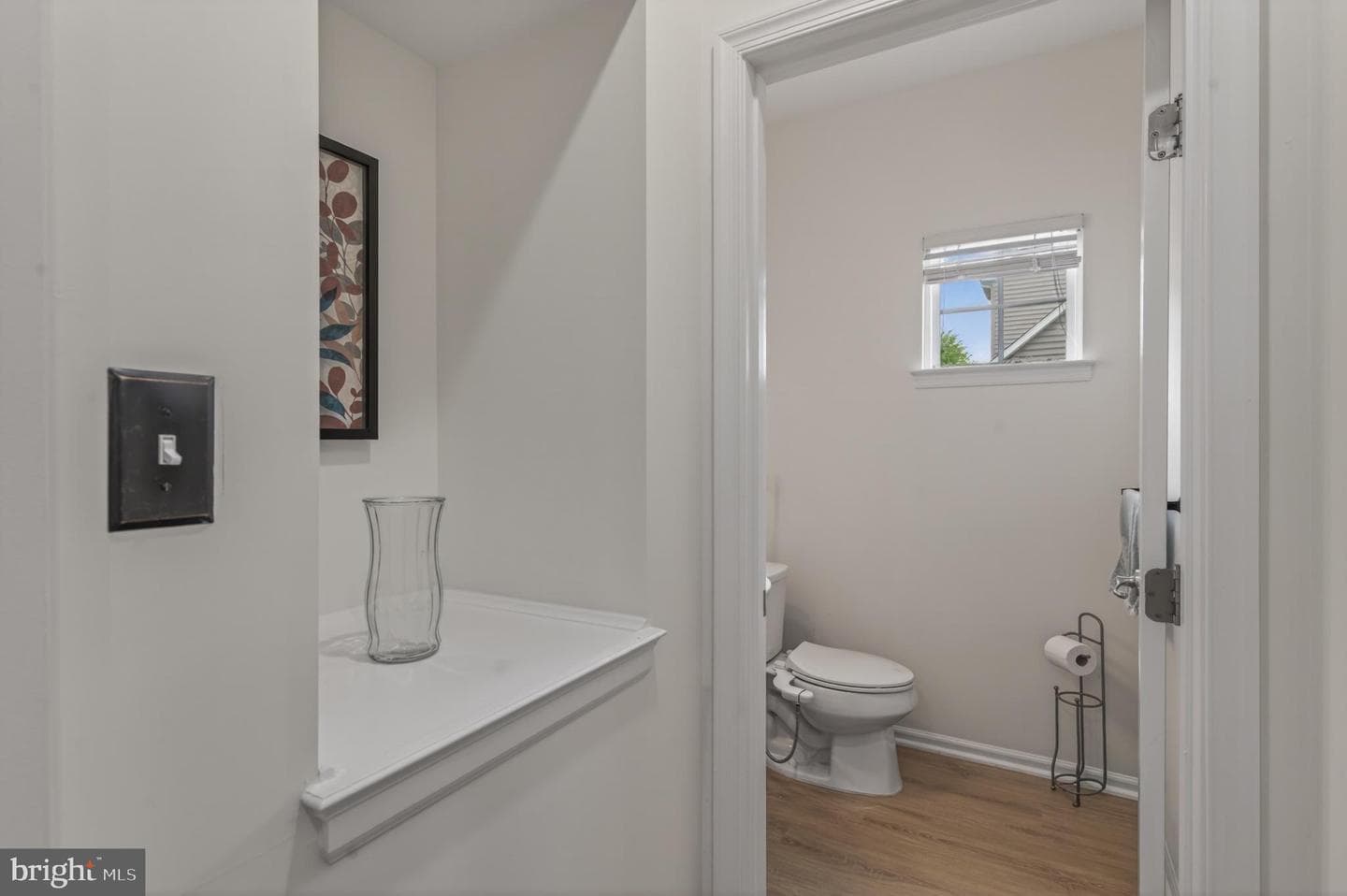 1423 Village Green Way photo 27