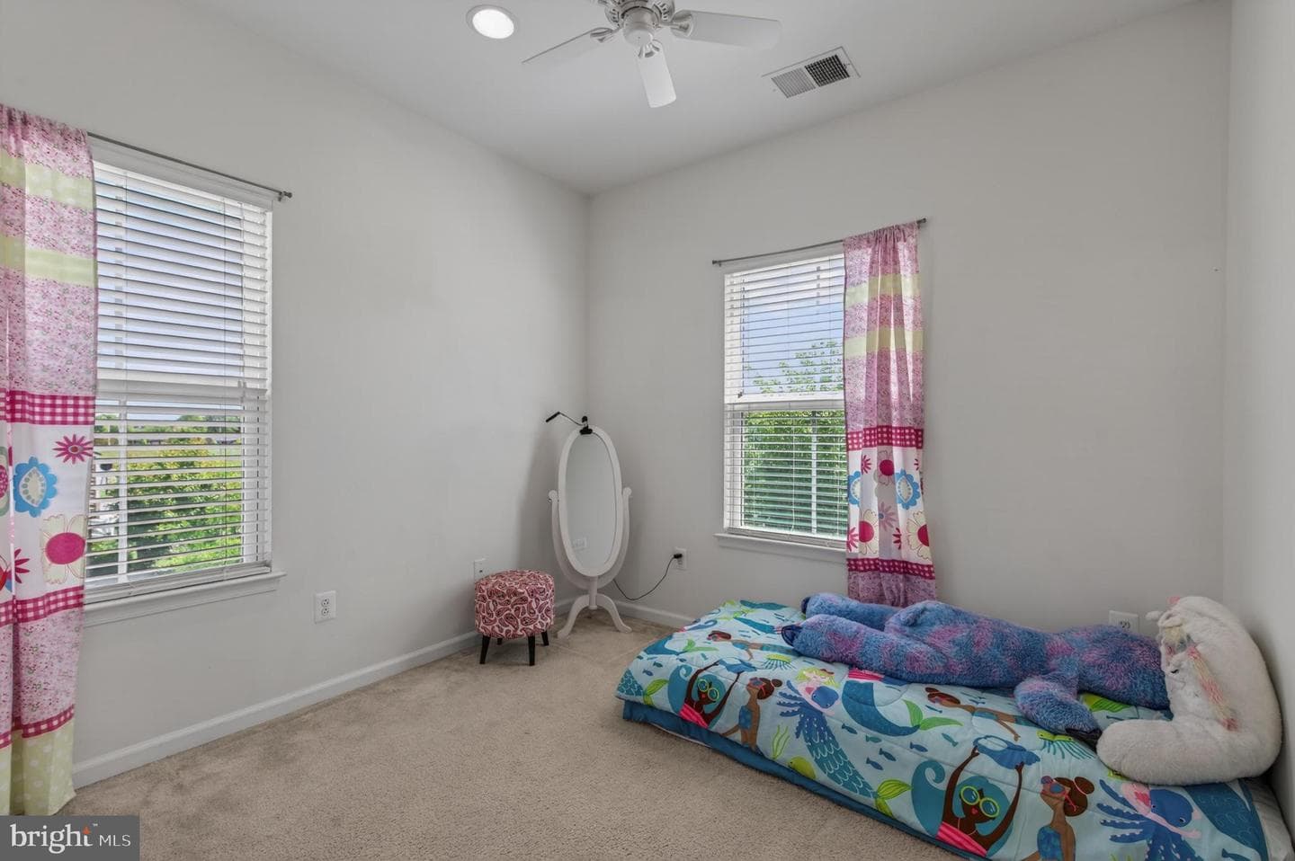 1423 Village Green Way photo 40