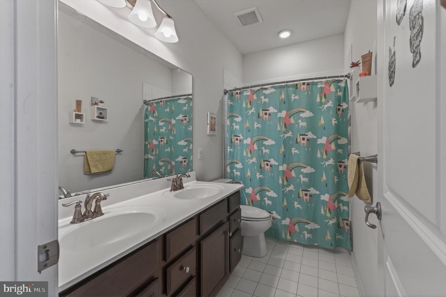 1423 Village Green Way photo 43