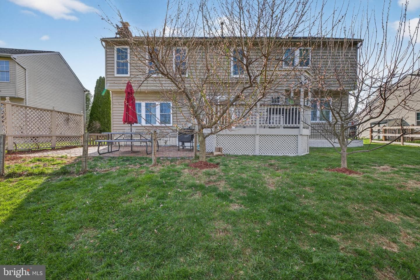 611 Hunting Ridge Drive photo 4