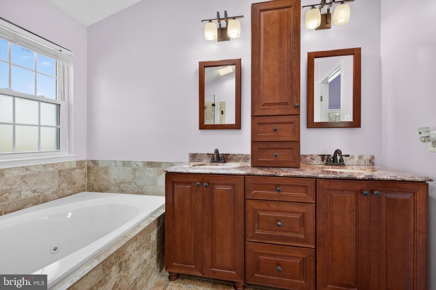 611 Hunting Ridge Drive photo 40