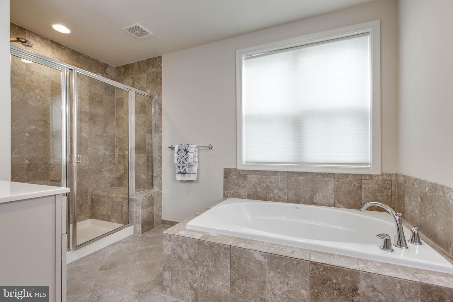 4396 Shamrock Drive photo 38