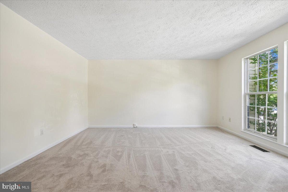 5481 Prince William Court photo 13