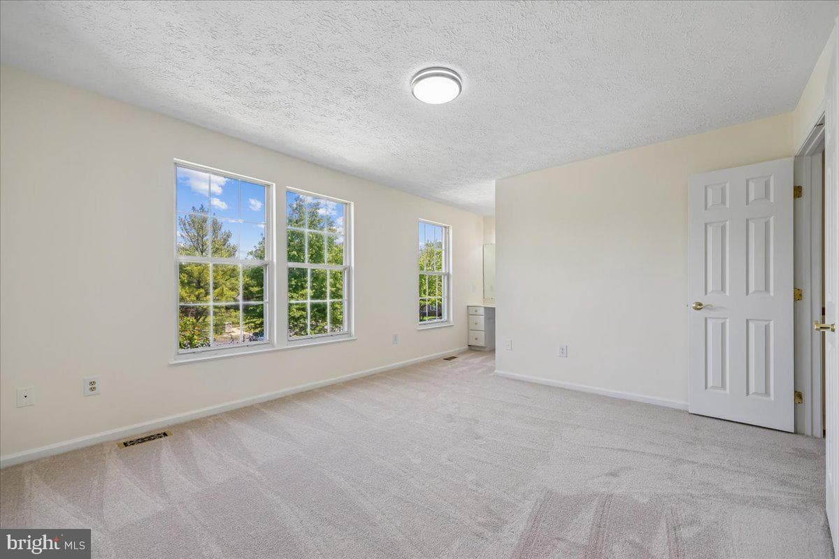5481 Prince William Court photo 23