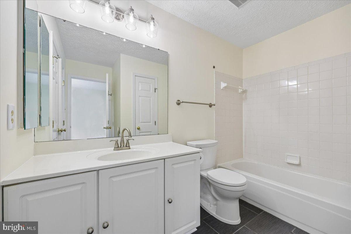 5481 Prince William Court photo 31