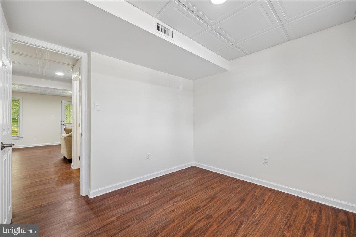 5481 Prince William Court photo 33