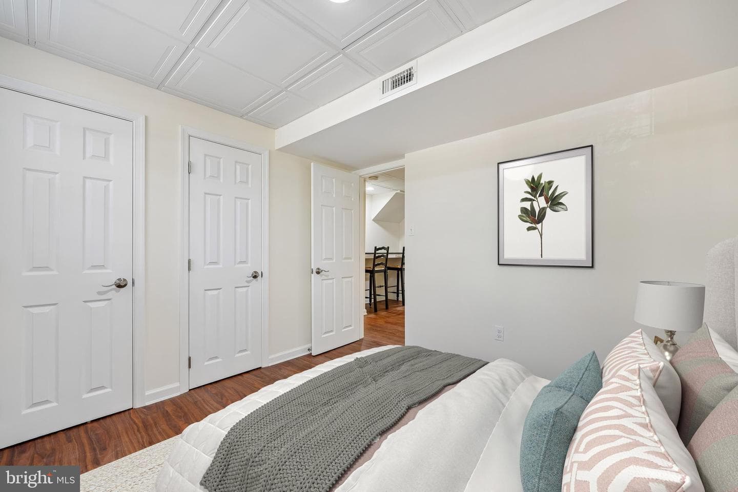 5481 Prince William Court photo 8