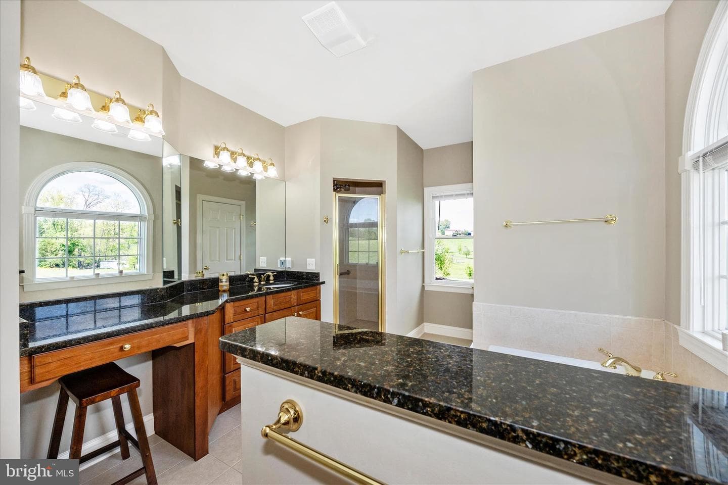 14746 New Windsor Road photo 25