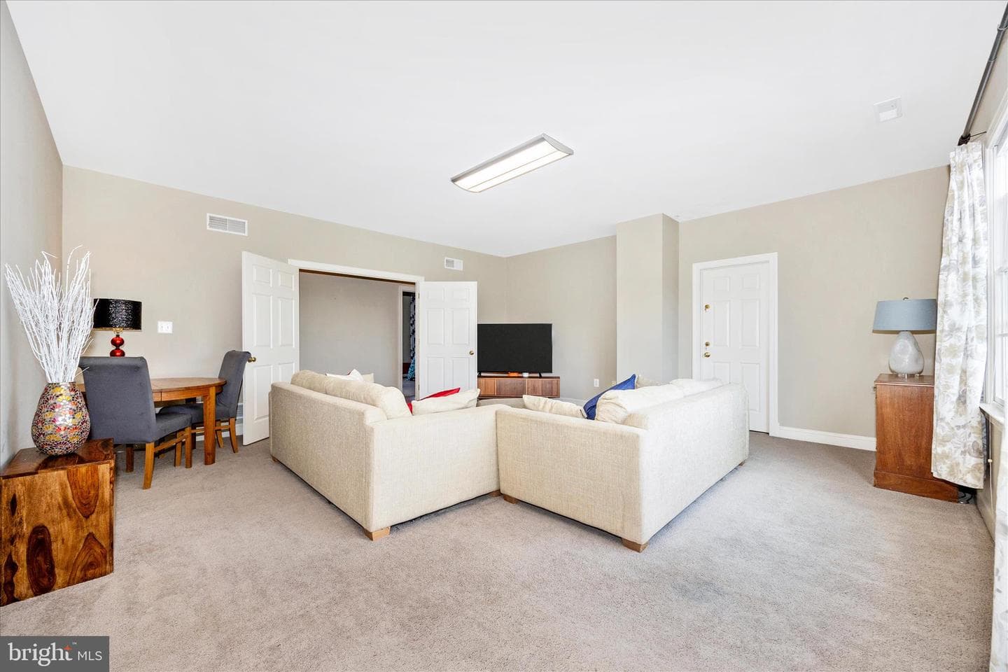 14746 New Windsor Road photo 34
