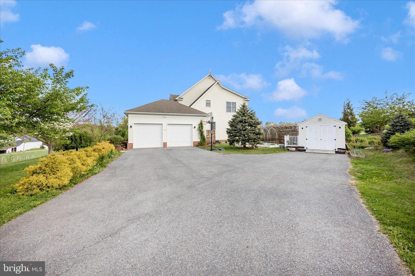 14746 New Windsor Road photo 55