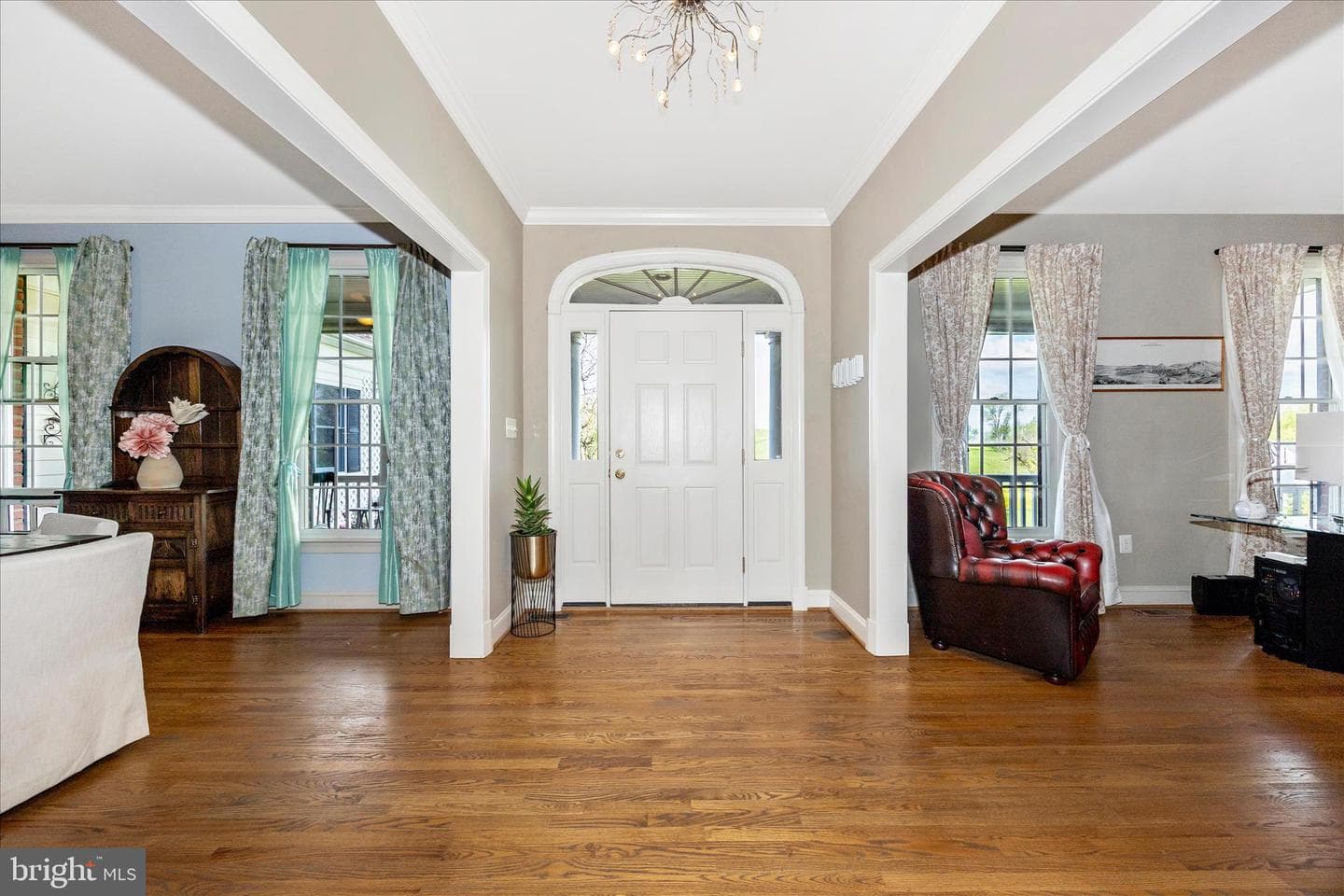 14746 New Windsor Road photo 7