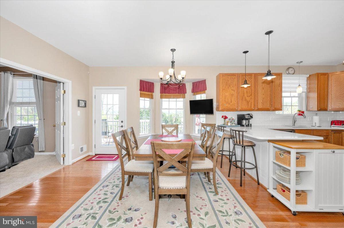 307 Washington Street photo 14